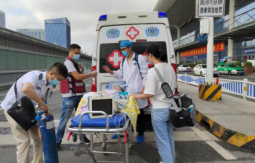 丹阳市救护车出租公司